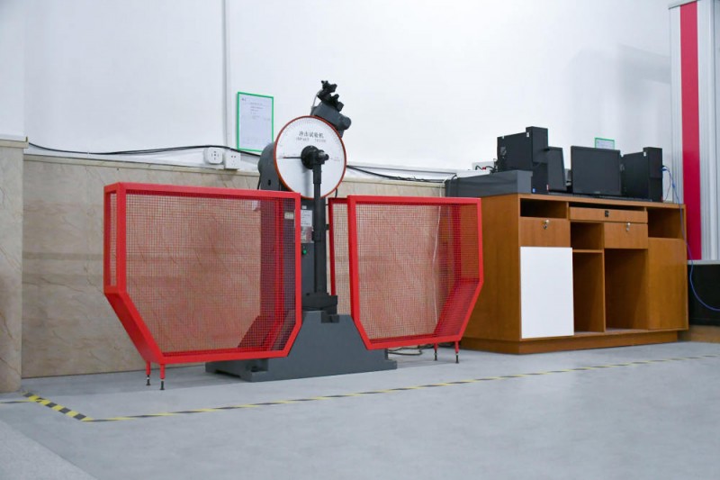 Машина за испитивање утицаја